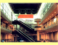 Mota Royal Arcade, an international style shopping Mall, Banglore.